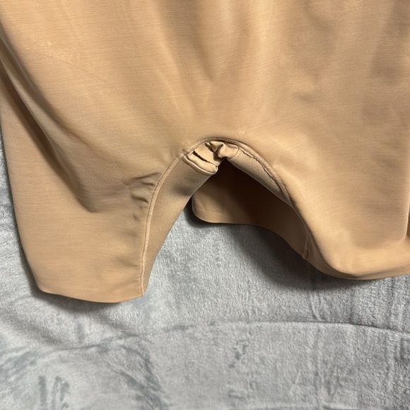 Honeylove Tan Shapewear Bodysuit with Built-in Support - Picture 6 of 13